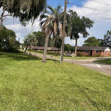 Cozy Home, King Bed, 3 Bedrooms,Close To Downtown Beaches Towncenter Jacksonville Exterior photo