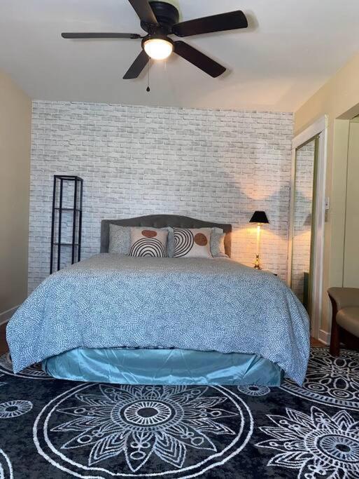 Cozy Home, King Bed, 3 Bedrooms,Close To Downtown Beaches Towncenter Jacksonville Exterior photo